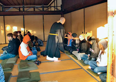 Students experienced meditation lessons at Kenninji Temple, a 12th-century Zen Buddhist temple in Kyoto, including the austerity and simplicity of sitting on the floor in an unheated building with 40-degree temperature outside.