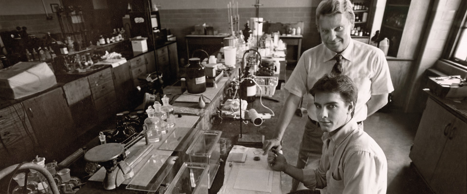 Barry Sleckman ’83 working on research in lab of Joseph Sherma, professor emeritus of chemistry, in 1982.